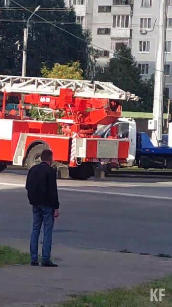 На улице Фучика в Казани начался пожар
