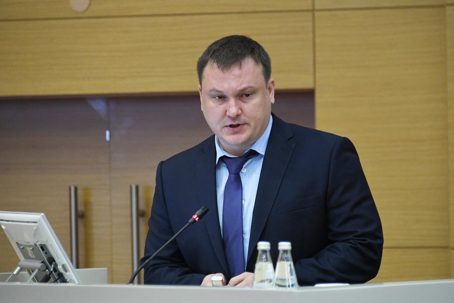 Экологичное производство бензина, цифровизация промышленности и недостающие клеи: Что предложили нефтехимической отрасли Татарстана