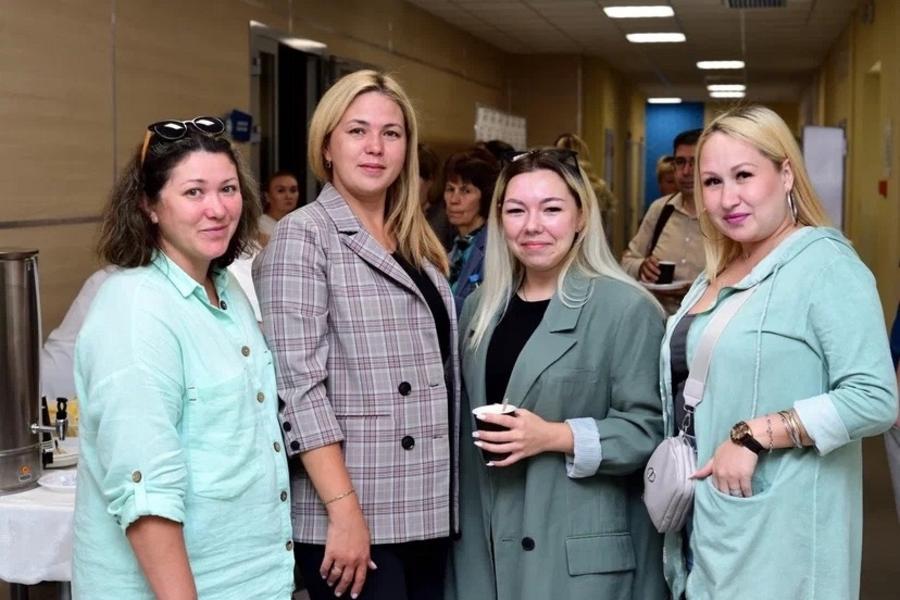 Нижнекамские учителя посетили большой образовательный интенсив, организованный при поддержке СИБУРа