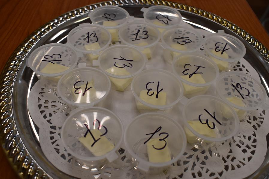 «Есть моменты, когда содержимое не соответствует надписи на этикетках»: Как подделывают сливочное масло в Татарстане?