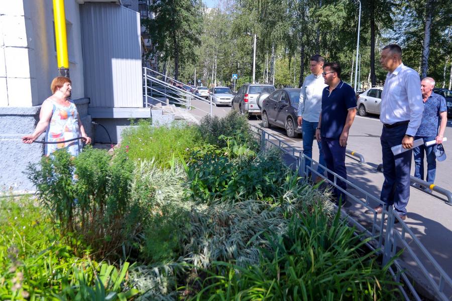 В Казани на улице Фрунзе открыли первый благоустроенный двор