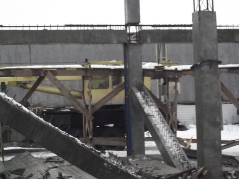 На стройке в Набережных Челнах бетонная плита раздавила рабочих