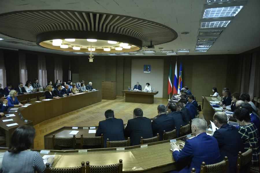 Челнинские депутаты предложили выделить на пиар ТОСЭР 36,5 млн рублей