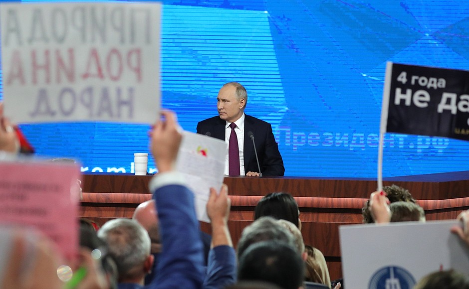 Владимир Путин призвал не экономить на фильтрах для МСЗ
