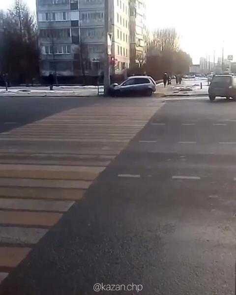 Участниками серьезного ДТП в Казани стали сразу четыре автомобиля