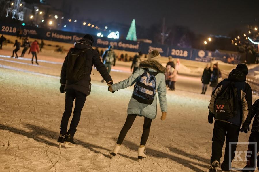 Зимний сезон в Казани: лыжня с видом на Кремль и суперкаток