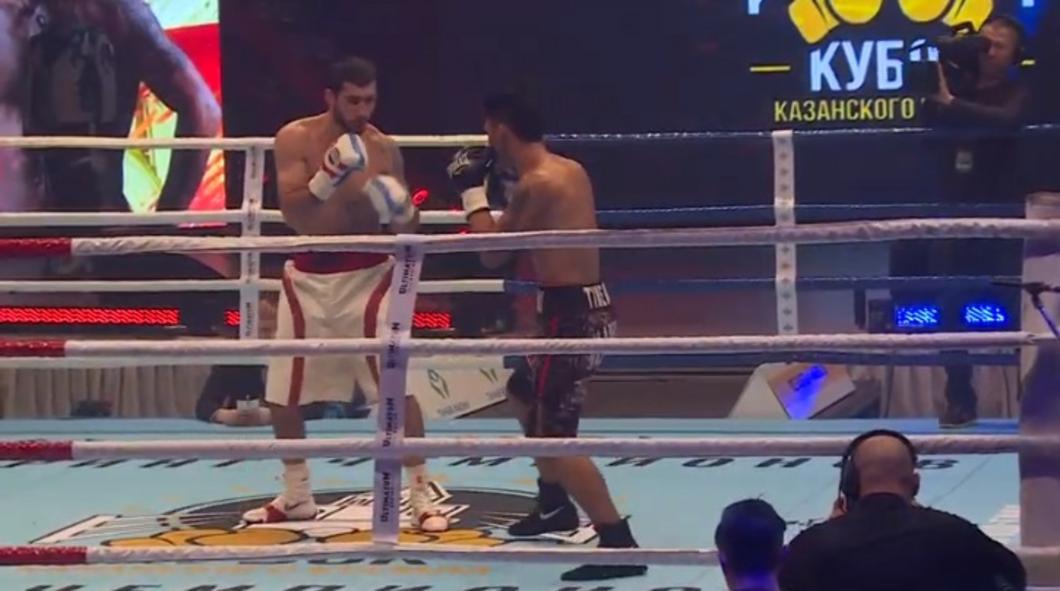 «Ринг чемпионов»: спорное решение принесло победу татарстанцу