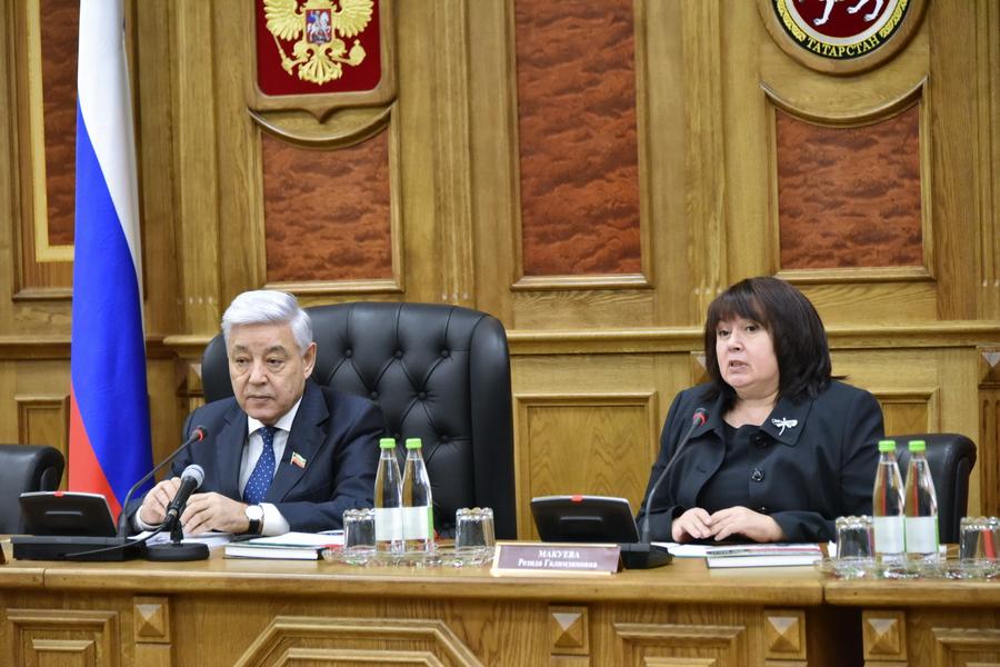 «Никакой работы по должности президента Татарстана мы не проводим»