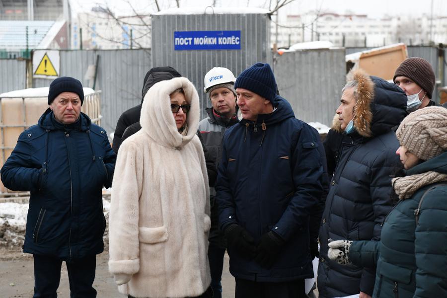 Нигматзянов проинспектировал строительство «фоновского» ЖК «МЧС» в Казани