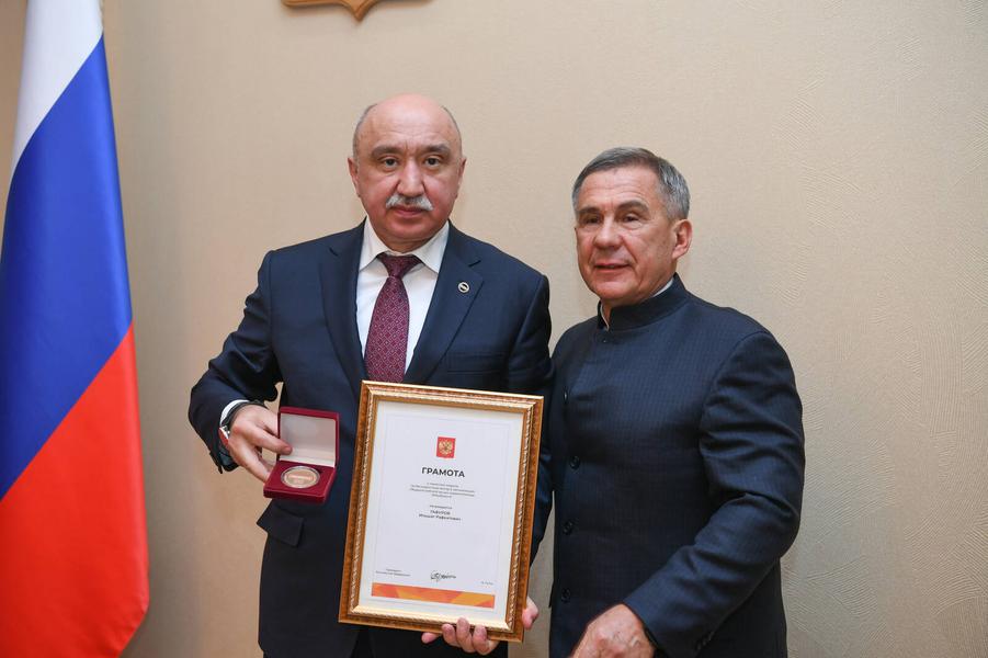 Рустам Минниханов: Вузы Татарстана справились со сложностями, вызванными COVID-19