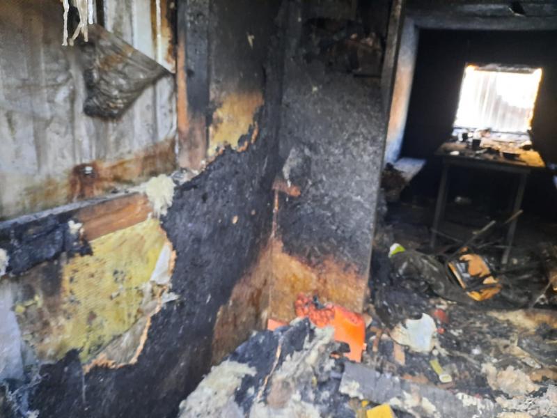 Два вагона-бытовки сгорели в Нижнекамском районе Два вагона-бытовки сгорели в Нижнекамском районе