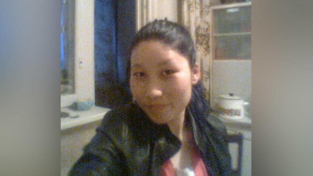 Полицейские и промоутер приняли роды в московском метро: младенца заворачивали в газеты