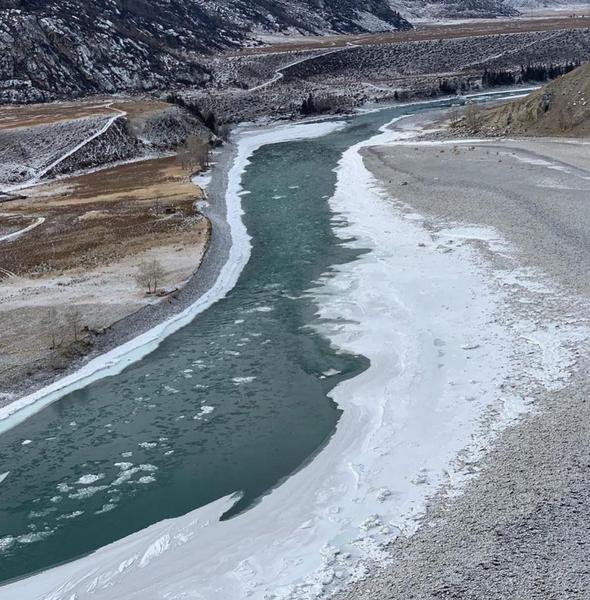 Леонид Слуцкий проводит отпуск на Алтае