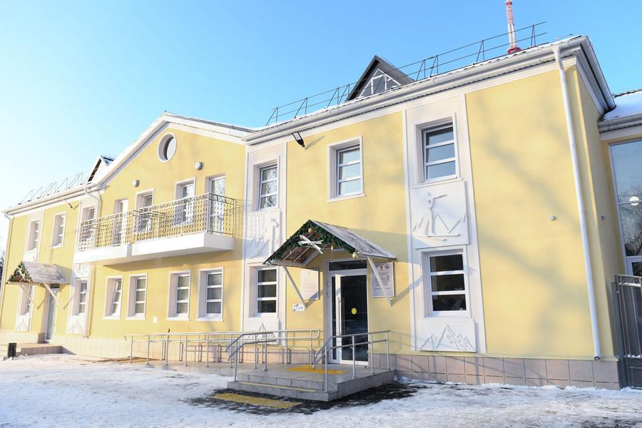 В Казани впервые за 60 лет отремонтировали спортшколу по лыжным гонкам В Казани впервые за 60 лет отремонтировали спортшколу по лыжным гонкам