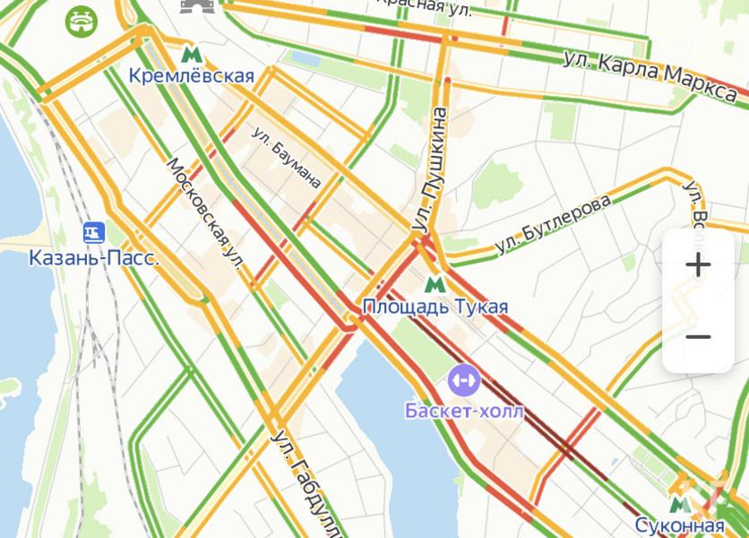 Казань из-за непогоды и предновогодней суеты встала в 8-балльных пробках