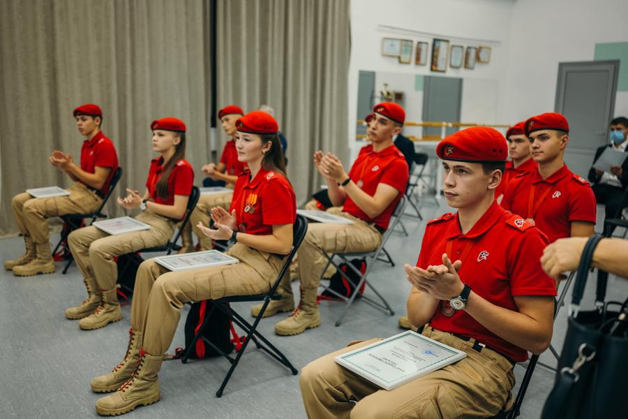 «Дети идут туда, куда проще»: почему в Казани растет подростковая преступность