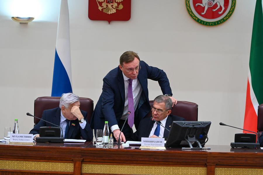 «Мы в кризисе»: президент Татарстана поручил разобраться с кадровым голодом в промышленности