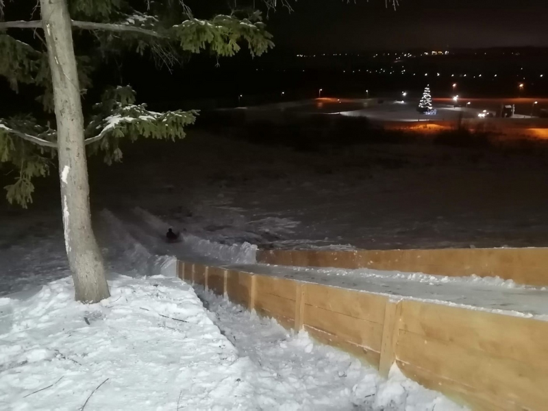 В Елабуге освятили горку для катания на тюбингах