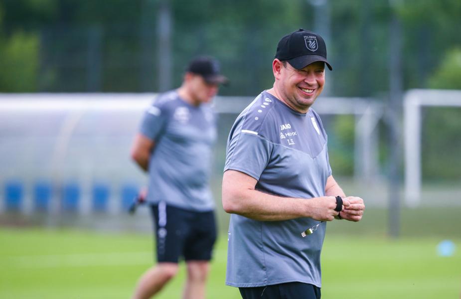 Леонид Слуцкий рассказал о зарплатах тренеров, BLM, Зареме Салиховой и о российском футболе