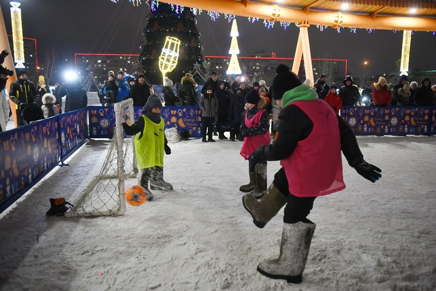 Новый год в Челнах: сказки, бал-маскарад и конкурс на лучшее оформление