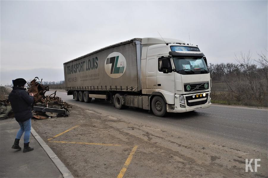 Булат Газизов о доставке гумпомощи на Донбасс: Они там с Богом на «ты», иначе не выжить