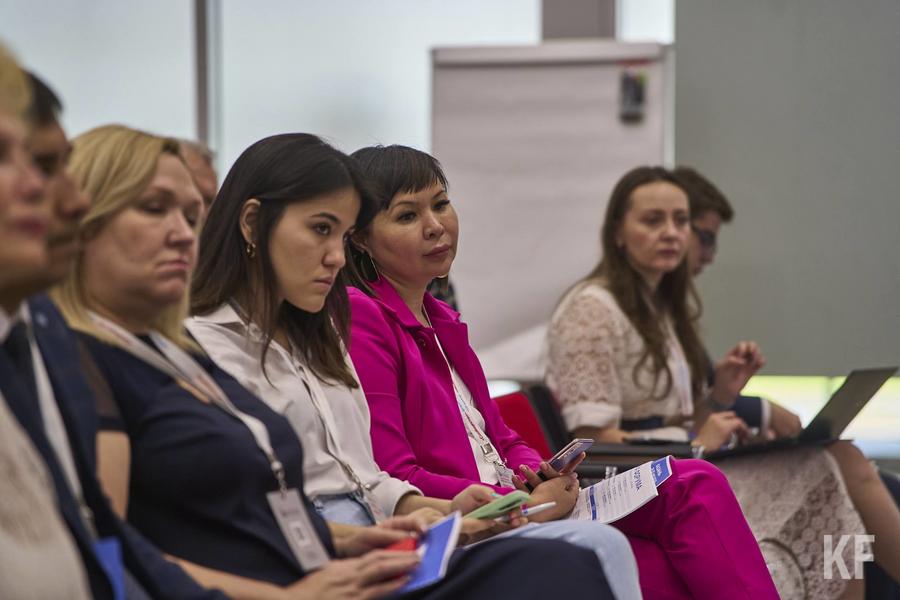 Нагуманов – бизнесу Альметьевска: Будем стараться развиваться вместе. Бизнес - Нагуманову: Ваша открытость к диалогу очень заметна