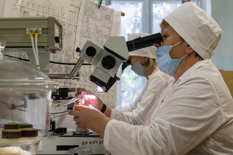 «Нужно думать об использовании каждого рубля»: в Нижнекамске депутаты учредили бюджет на три года