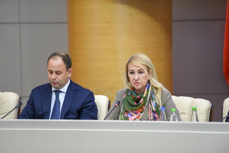 «У нас есть мероприятие на все возраста»: какую новогоднюю программу приготовил Татарстан «У нас есть мероприятие на все возраста»: какую новогоднюю программу приготовил Татарстан