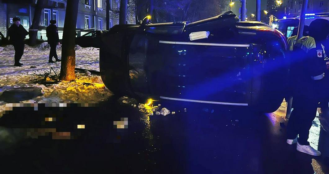 Женщина, сбившая на тротуаре в Москве маму с детьми, до сих пор не отошла от наркотиков