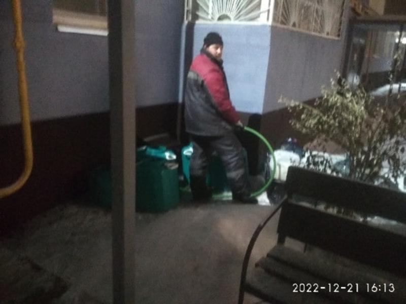 Жители Нижнекамска пожаловались в соцсетях, что работники приехавшего цирка «воруют» воду у жильцов многоквартирного дома