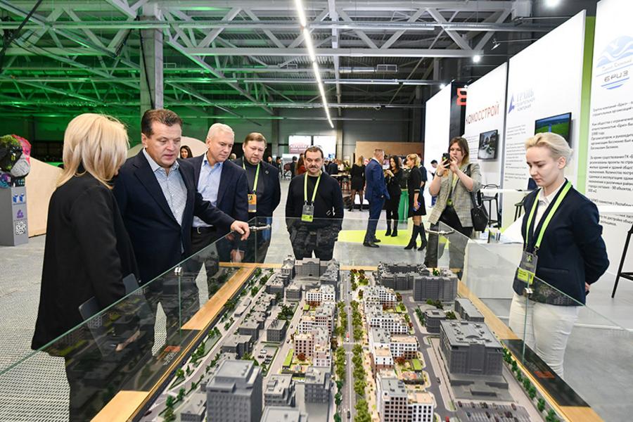 «Москва более консервативна и неподвижна, а в Казани происходит все стремительно»