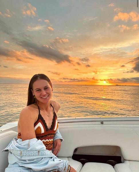 Казанская теннисистка позирует на яхте в Майами