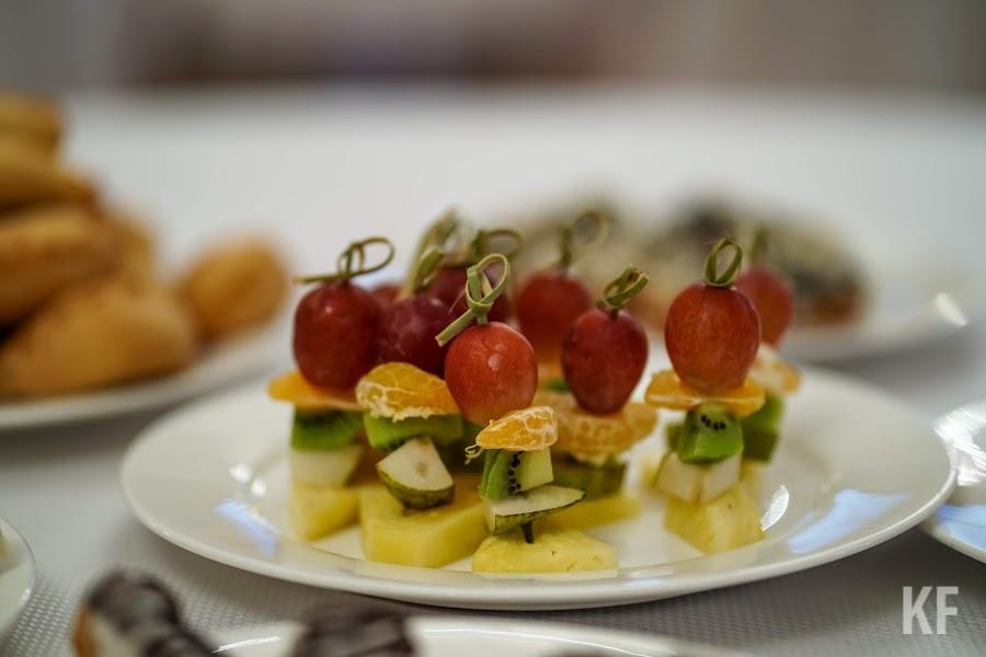 «Главное за новогодним застольем – не переедать»: советы от диетологов «Главное за новогодним застольем – не переедать»: советы от диетологов