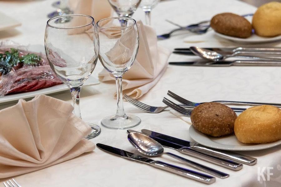 «Главное за новогодним застольем – не переедать»: советы от диетологов «Главное за новогодним застольем – не переедать»: советы от диетологов