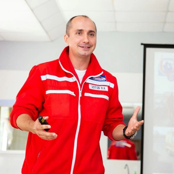 «Для пациентов Николай был ангелом. Его миссия - спасать»: челнинцы вспоминают погибшего врача Зотова