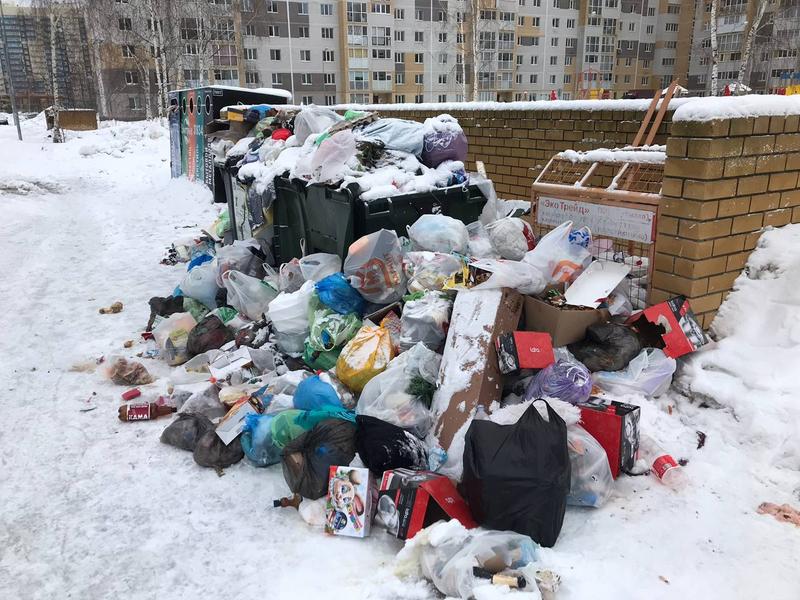 По всему Зеленодольску образовались свалки, которые никто не убирает