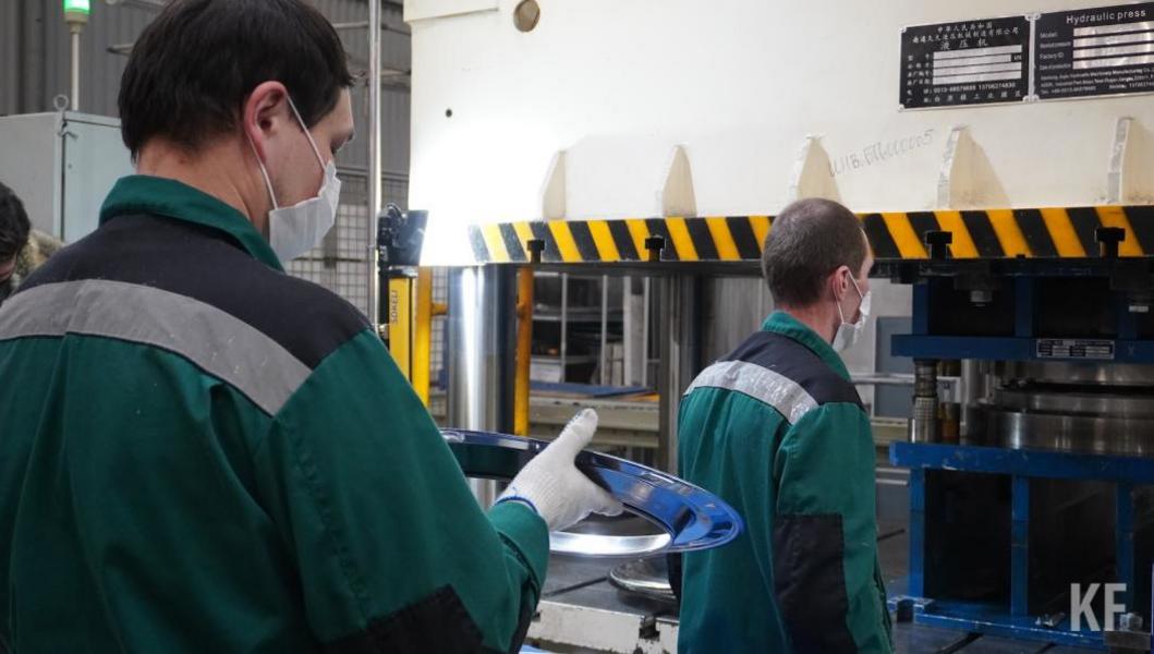 Заводчанам нужны не зарплаты? Власти Казани насильно «окрасивят» промзоны Заводчанам нужны не зарплаты? Власти Казани насильно «окрасивят» промзоны