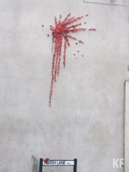 В Бристоле появились граффити Бенкси на День всех влюбленных