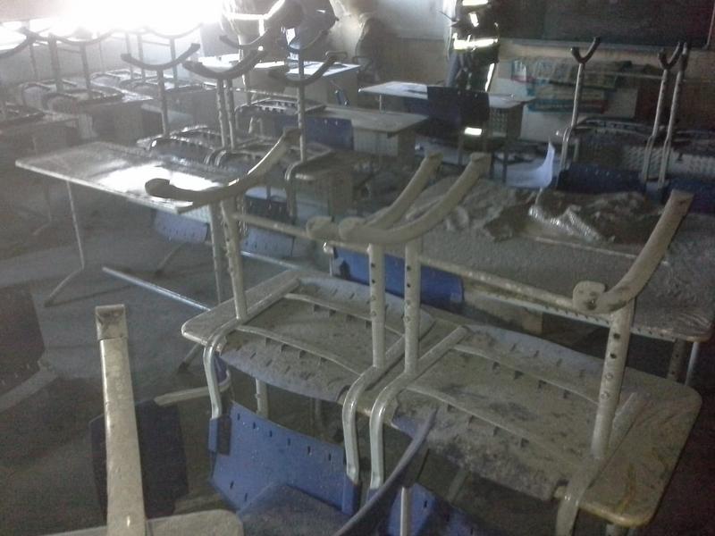 В Казани эвакуировали школу из-за загоревшихся в классе вещей