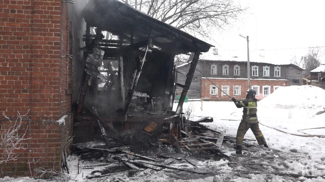 В Полукамушках в Зеленодольске мужчина поджег дом и сбежал