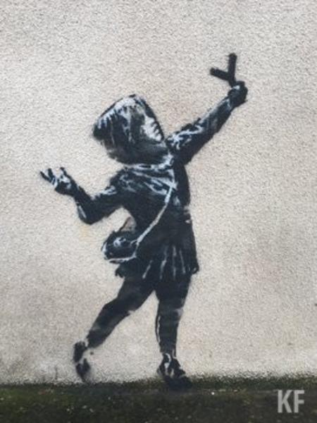 В Бристоле появились граффити Бенкси на День всех влюбленных