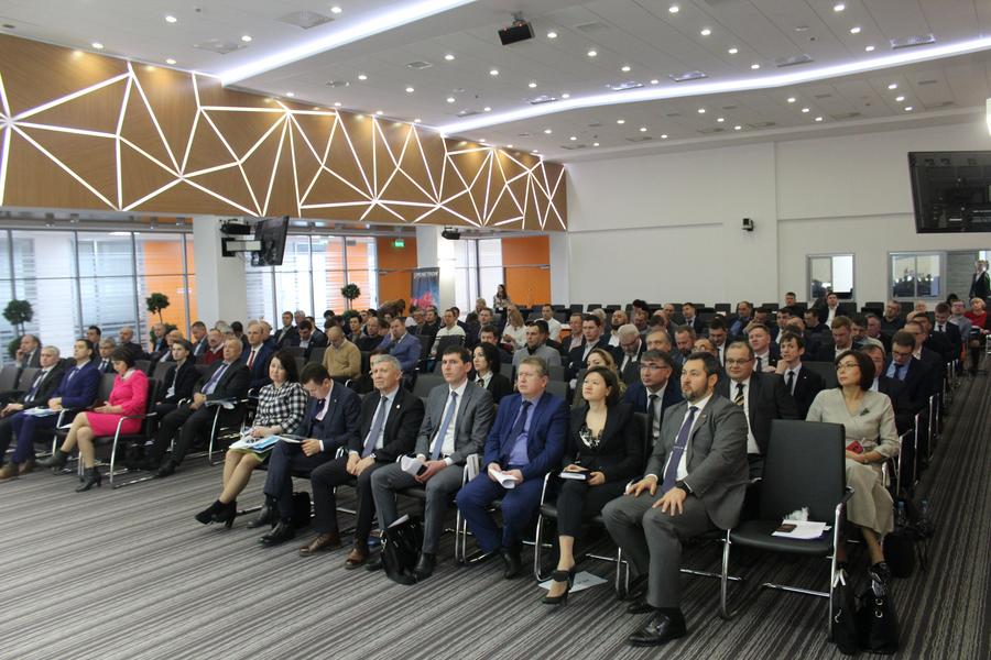 Талия Минуллина: Я своей красивой грудью все-таки встану на защиту наших предприятий