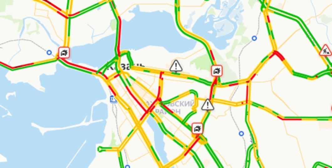 Казань стоит в 10-балльных пробках