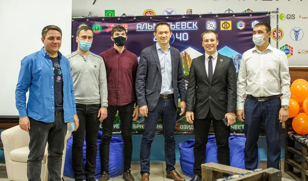 «Законы для бизнеса должны создавать не актеры и спортсмены, а предприниматели»