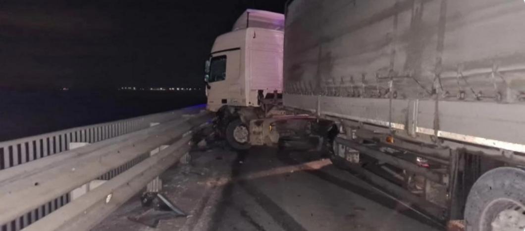 Появились подробности и фото страшной аварии в Татарстане, в которой погиб 26-летний водитель Появились подробности и фото страшной аварии в Татарстане, в которой погиб 26-летний водитель