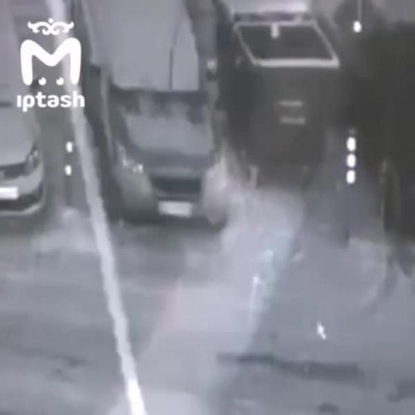 Муж певицы Резеды Кадыровой воюет с соседями за парковочное место