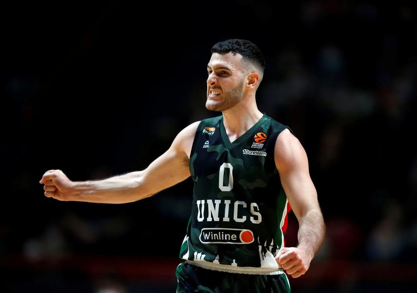 УНИКС не воспользовался осечками соперников и проиграл в домашнем матче Евролиги УНИКС не воспользовался осечками соперников и проиграл в домашнем матче Евролиги