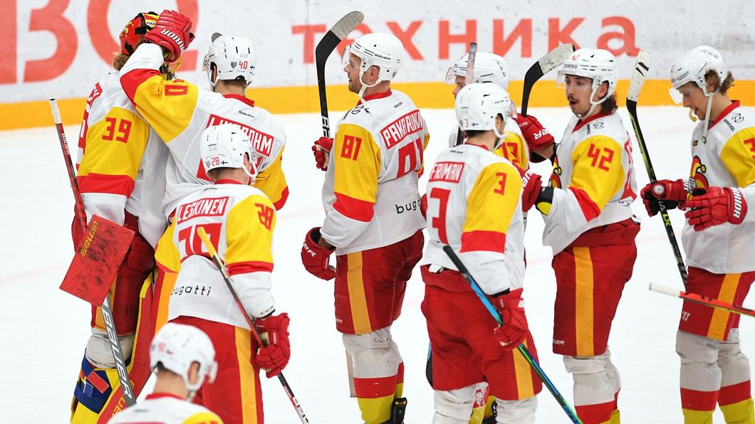 Теперь с российскими клубами никто не хочет играть. Европейские команды бойкотируют матчи и турниры