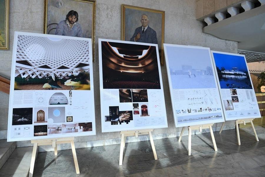 Минниханов изучил проекты из финала конкурса на разработку архитектурной концепции театра Камала