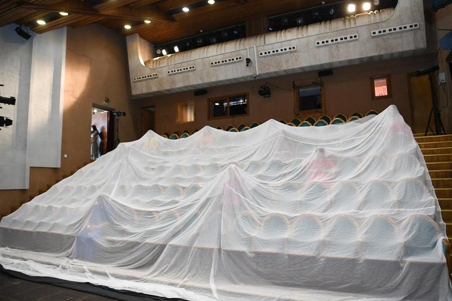 Минниханов изучил проекты из финала конкурса на разработку архитектурной концепции театра Камала